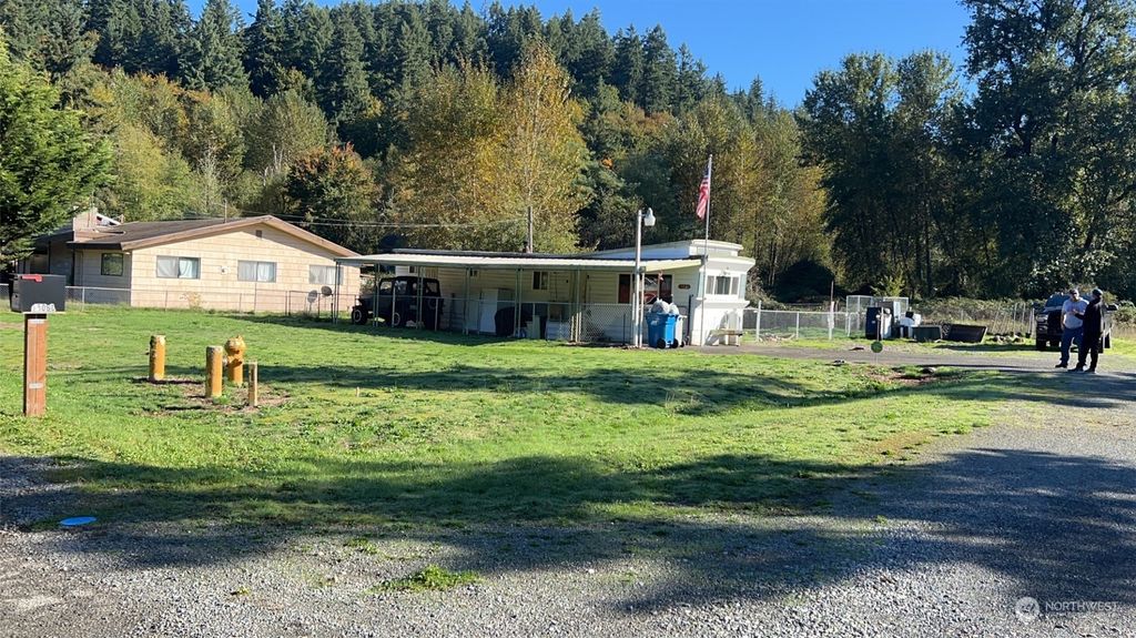 Photo of 15060 156th Place SE, Renton, WA 98058 (MLS # 2175133)