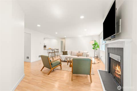 Photo of 555 Prospect Street #1, Seattle, WA 98109 (MLS # 2565734)