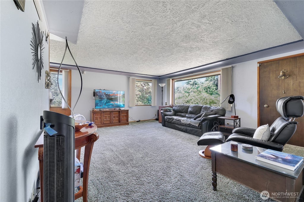 Photo of 3012 116th Street SE, Everett, WA 98208 (MLS # 2569494)