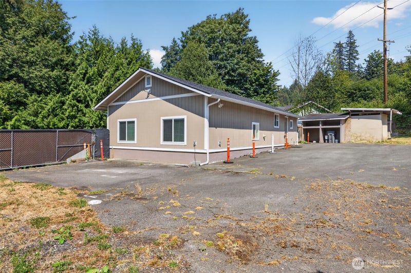 18701 Snohomish Avenue