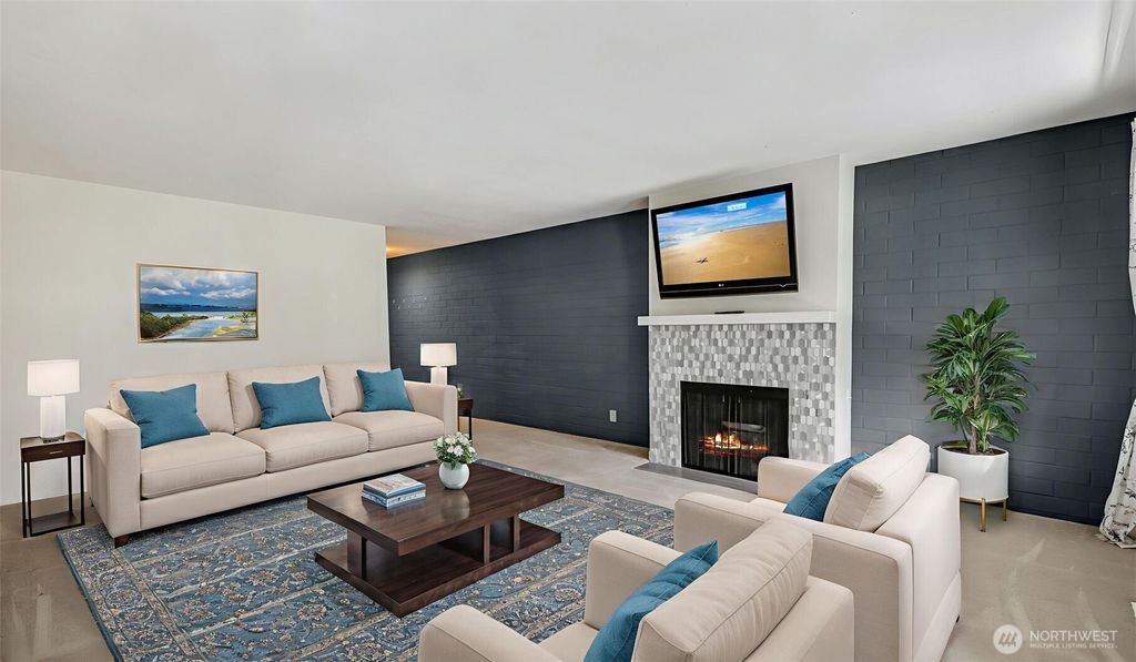 Photo of 11021 Glen Acres Drive S #B, Seattle, WA 98168 (MLS # 2403677)