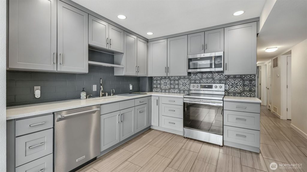 Photo of 11021 Glen Acres Drive S #B, Seattle, WA 98168 (MLS # 2403677)