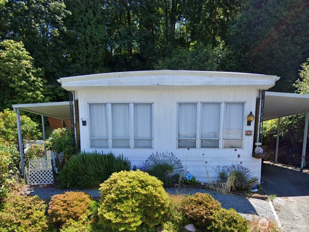 Photo of 29020 1st Avenue S #17, Des Moines, WA 98198 (MLS # 2496537)