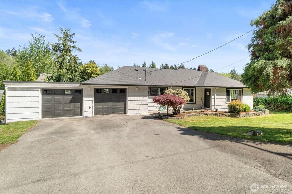 Photo of 2124 Division Street NW, Olympia, WA 98502 (MLS # 2517746)