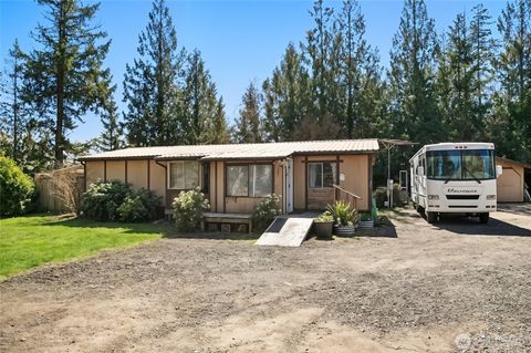 221 E Country Lane Allyn WA 98524
