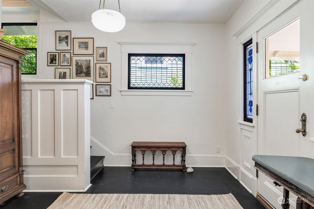 Photo of 1819 Warren Avenue N, Seattle, WA 98109 (MLS # 2075141)