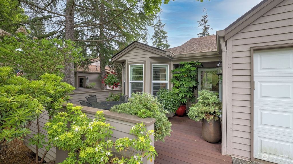 Photo of 4245 Providence Point Drive SE #2101, Issaquah, WA 98029 (MLS # 2244744)