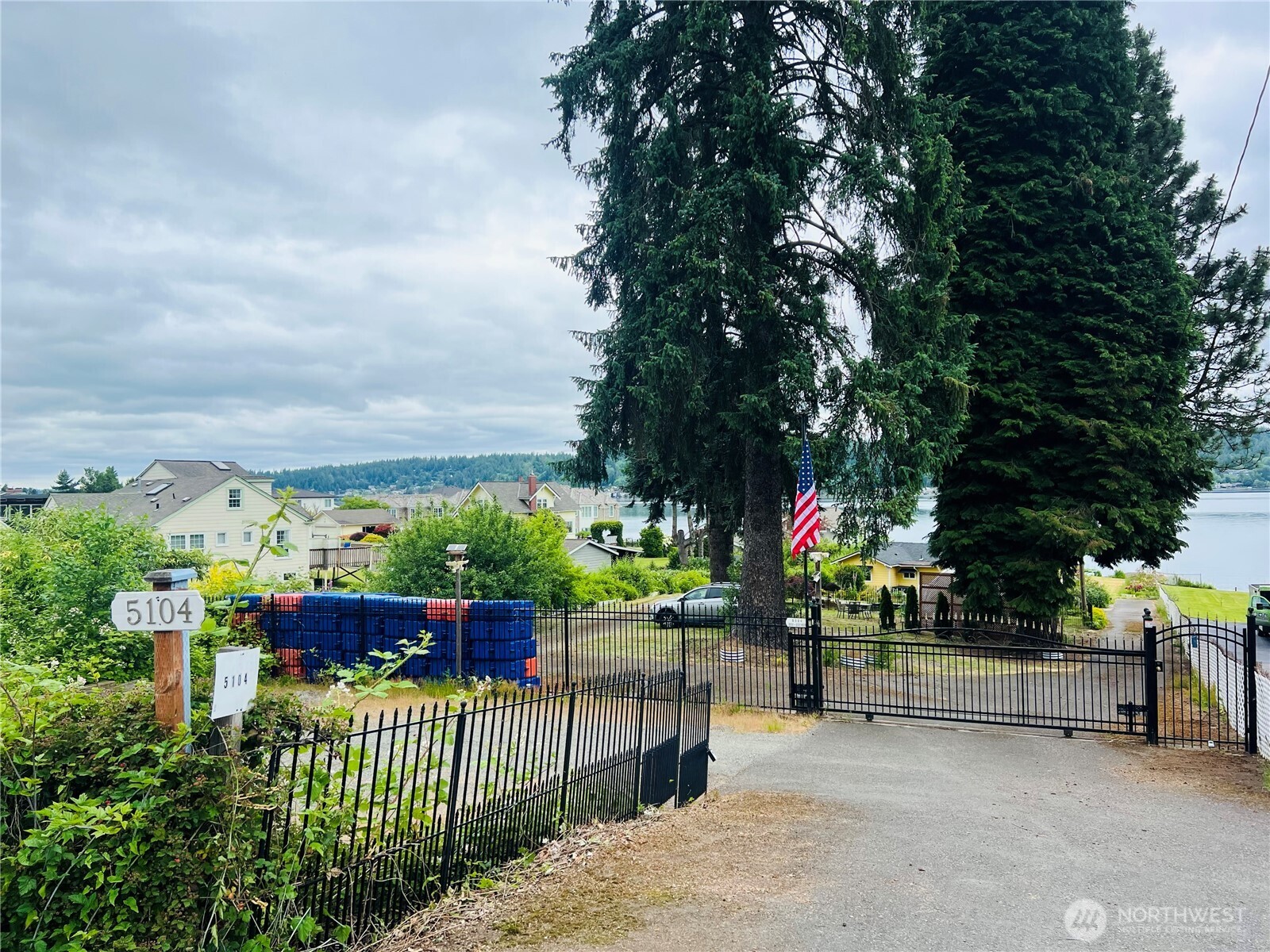 5104 NW Sammamish Road