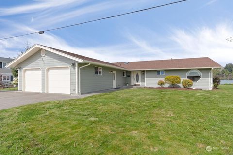 A home in Cathlamet