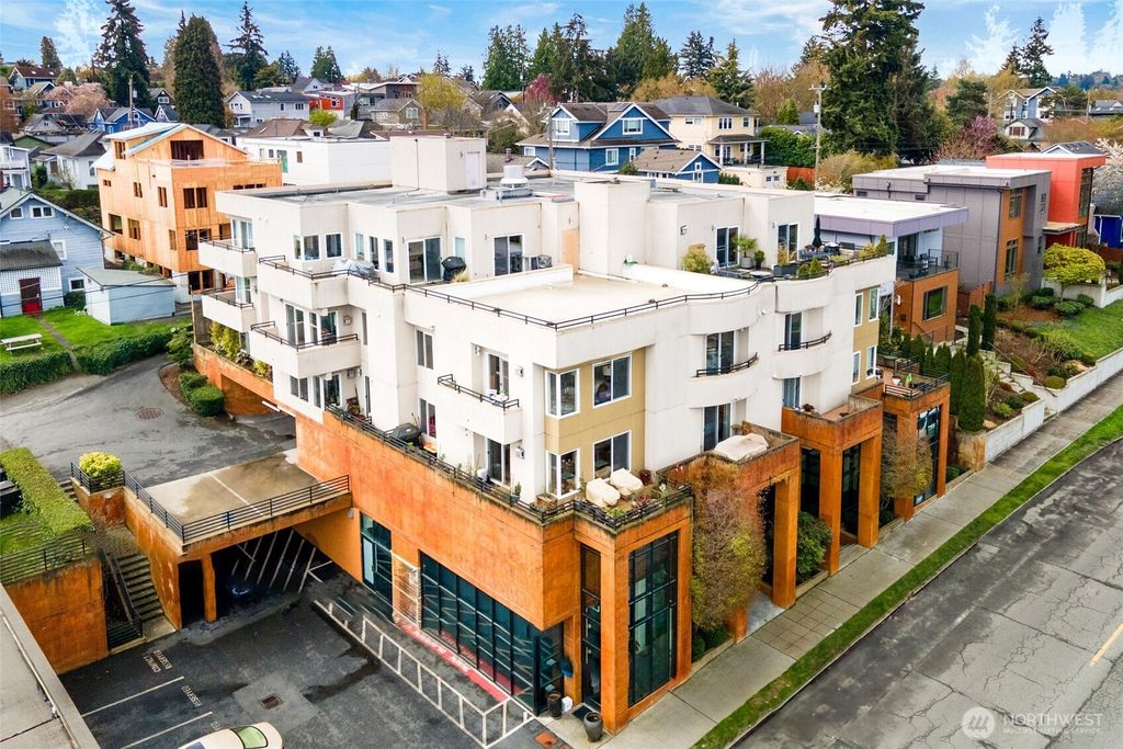 Photo of 225 NE 65th Street #404, Seattle, WA 98115 (MLS # 2355313)