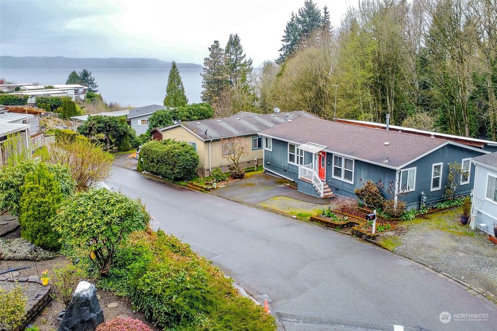 Photo of 29020 1st Avenue S #12, Des Moines, WA 98198 (MLS # 2216090)