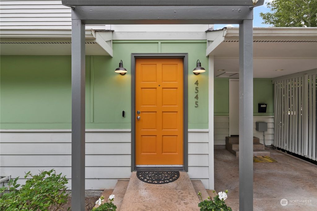 Photo of 4545 49th Avenue NE, Seattle, WA 98105 (MLS # 2051782)