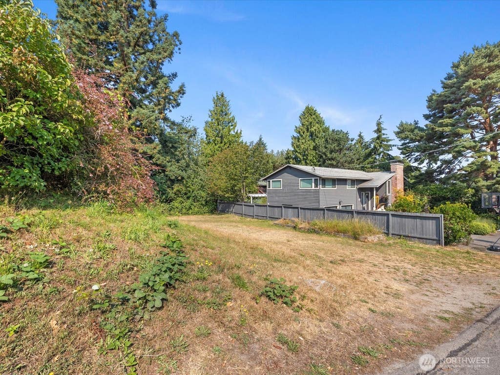 Photo of 88 xx Earl Avenue NW, Seattle, WA 98117 (MLS # 2566339)