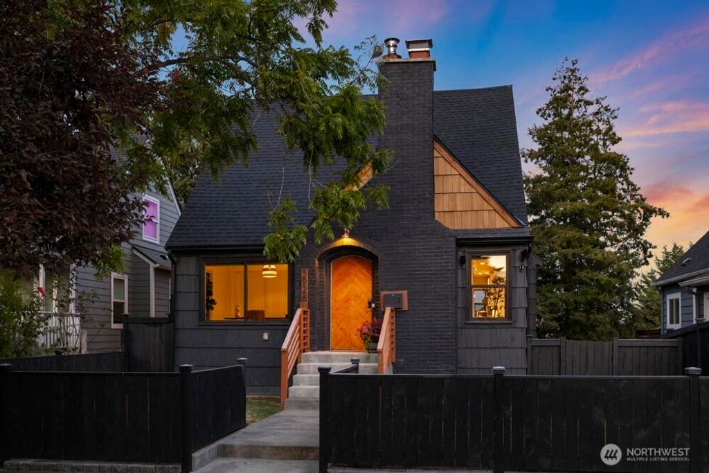 Photo of 5926 34th Avenue SW, Seattle, WA 98126 (MLS # 2431499)