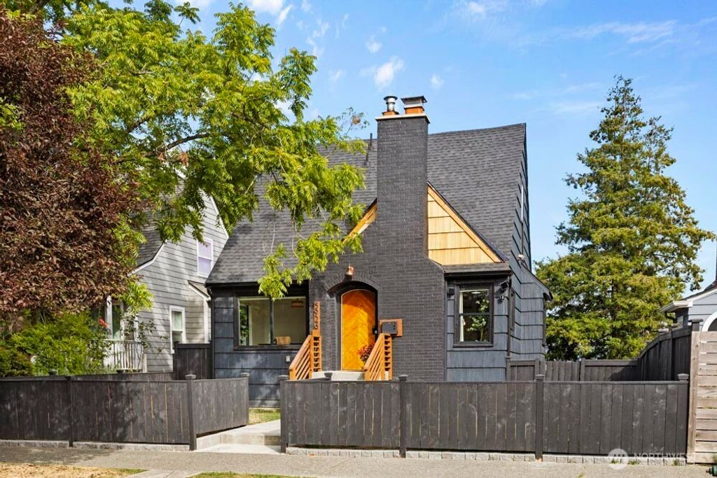 Photo of 5926 34th Avenue SW, Seattle, WA 98126 (MLS # 2431499)