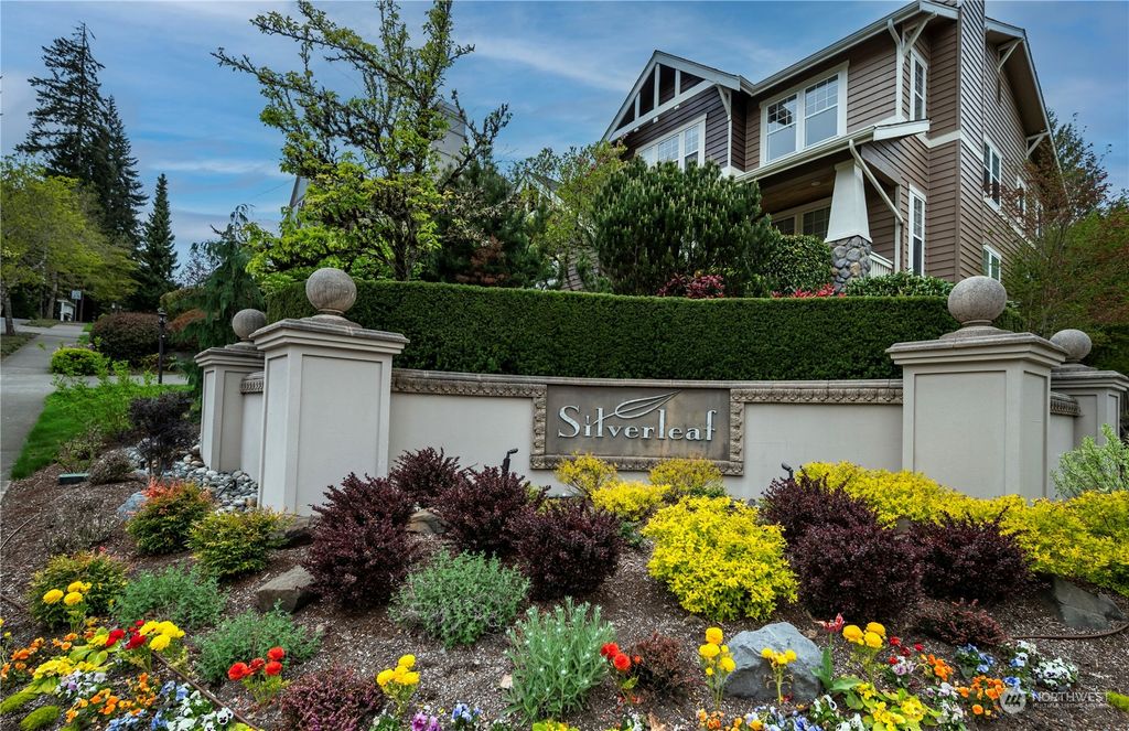 Photo of 16023 SE 48th Drive, Bellevue, WA 98006 (MLS # 2225674)