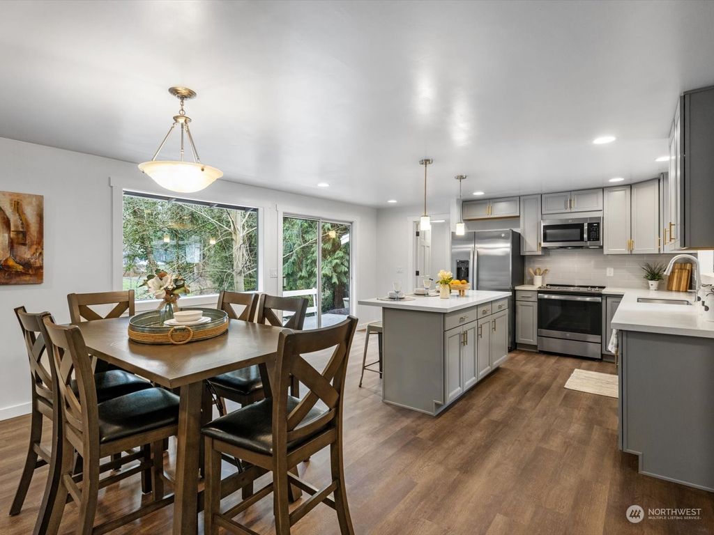 Photo of 5721 135th Place NE, Marysville, WA 98271 (MLS # 2209440)