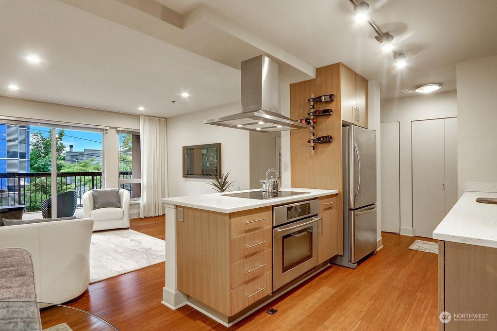 Photo of 500 5th Avenue W #204, Seattle, WA 98119 (MLS # 2180361)