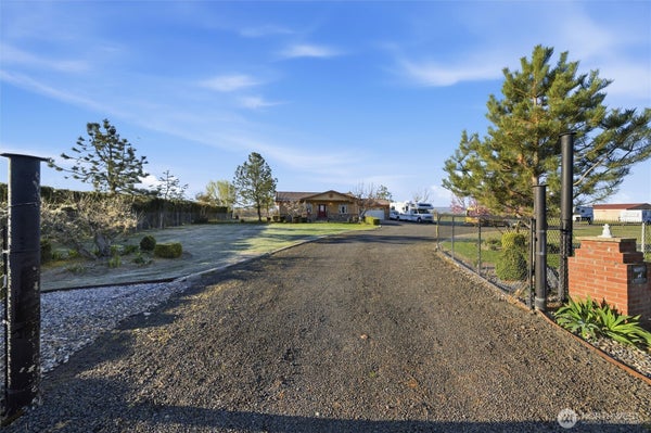 237 REEDS RD, TOUCHET, WA 99360 - Image e68f99a9bff63b3dddb1ba7f904d98c8/1076281486