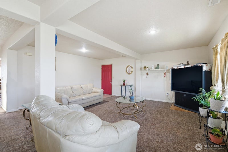 237 Reeds Road