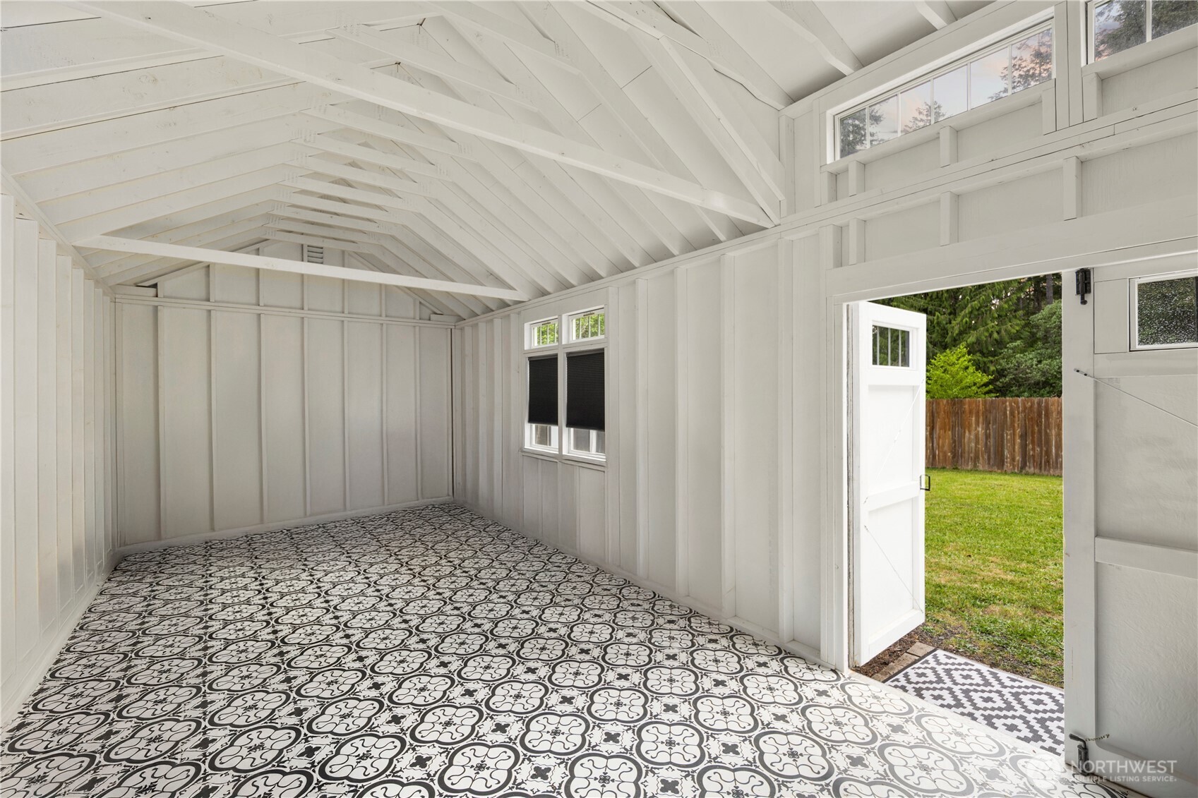 1280 Island View Road