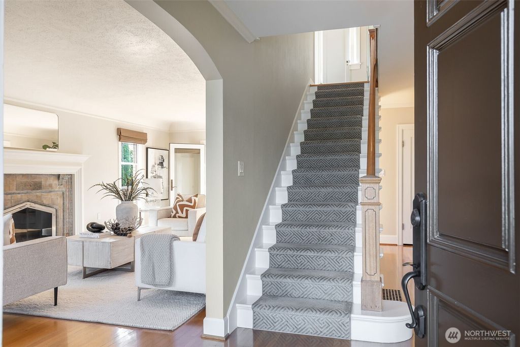 Photo of 1015 5th Avenue W, Seattle, WA 98119 (MLS # 2430618)