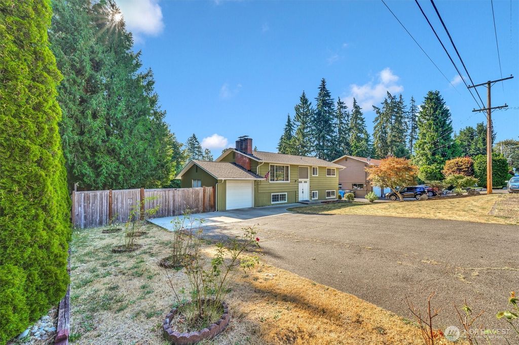 Photo of 10207 64th Avenue Ct E, Puyallup, WA 98373 (MLS # 2556842)