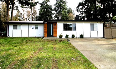 Photo of 35030 19th Avenue SW, Federal Way, WA 98023 (MLS # 2472987)