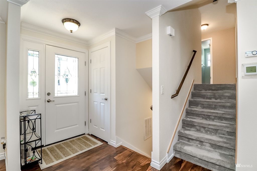 Photo of 12822 NE 136th Street, Kirkland, WA 98034 (MLS # 1984091)