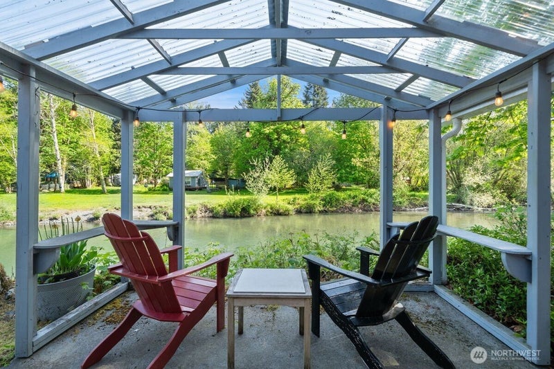 560 Mountain Trail Road