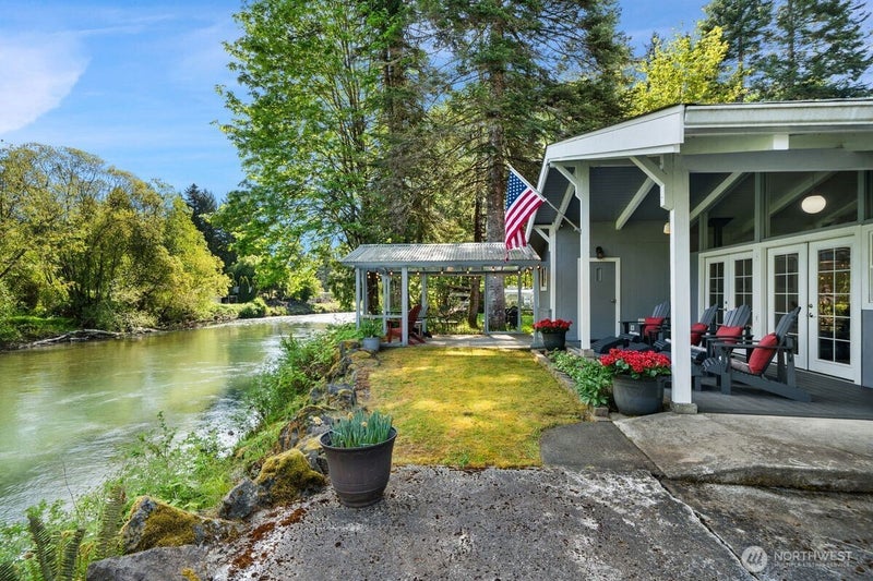 560 Mountain Trail Road