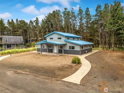 Photo of 1110 213th Place PL, Ocean Park, WA 98640 (MLS # 2584426)