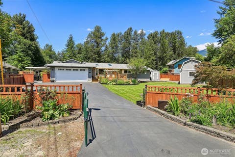 Photo of 14844 437th Place SE, North Bend, WA 98045 (MLS # 2540201)