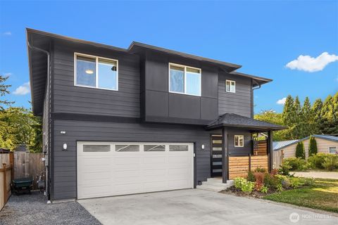 Photo of 830 Mill Avenue, Snohomish, WA 98290 (MLS # 2414232)