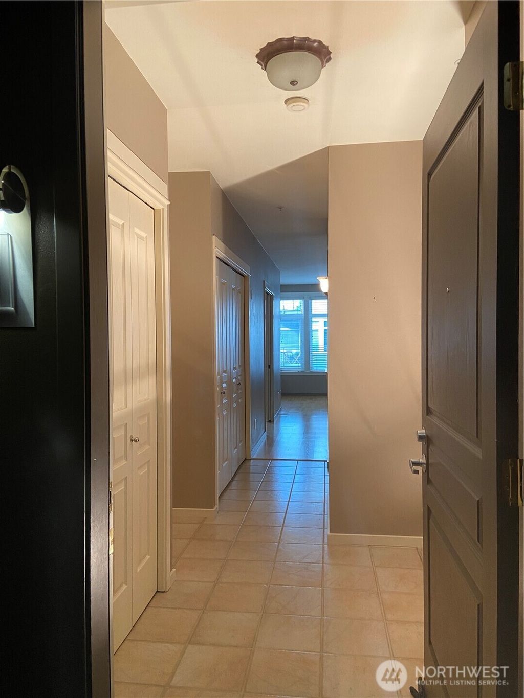 Photo of 1900 Alaskan Way #402, Seattle, WA 98110 (MLS # 2465985)