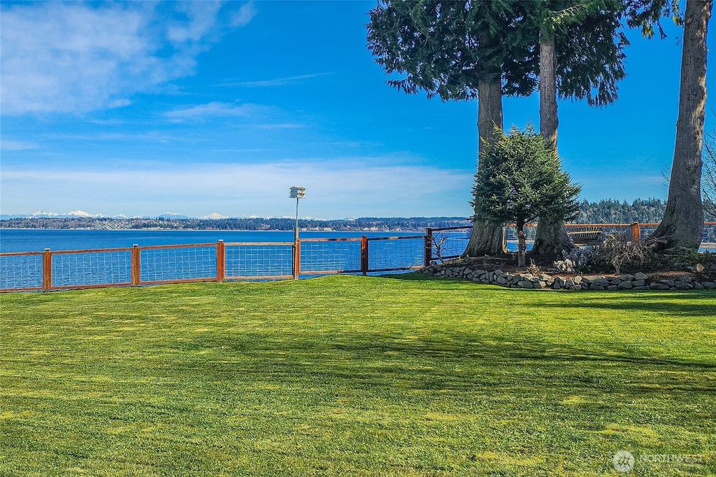 Photo of 15 White Rock Lane, Port Ludlow, WA 98365 (MLS # 2496038)