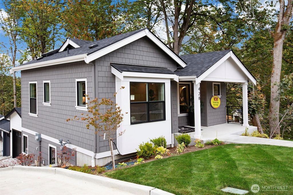 Photo of 428 20th Avenue, Kirkland, WA 98033 (MLS # 2359785)