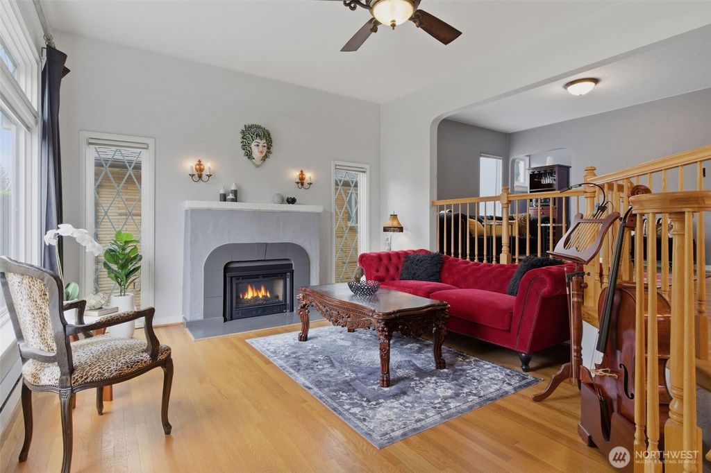 Photo of 9272 Fauntleroy Way SW, Seattle, WA 98136 (MLS # 2507270)