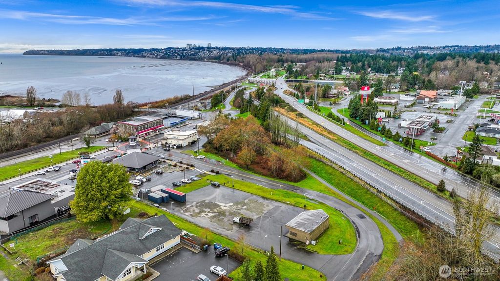 Photo of 265 F Street, Blaine, WA 98230 (MLS # 2495202)