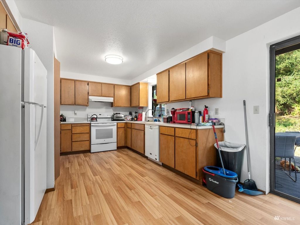 Photo of 7415 67th Avenue NE #1 &amp; 2, Marysville, WA 98270 (MLS # 1989341)