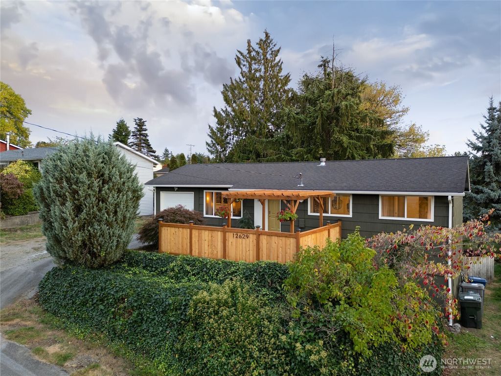 Photo of 12629 SE 169th Street, Renton, WA 98058 (MLS # 2443568)