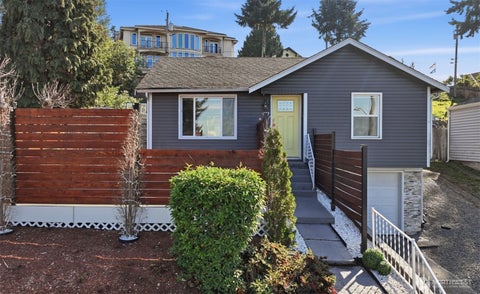 Photo of 470 Grandey Way NE, Renton, WA 98056 (MLS # 2592896)