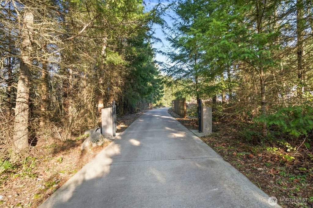 Photo of 32409 48th Avenue S, Roy, WA 98580 (MLS # 2469716)