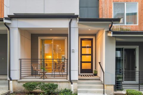 Photo of 14517 1st Avenue NE #D, Shoreline, WA 98155 (MLS # 2483340)