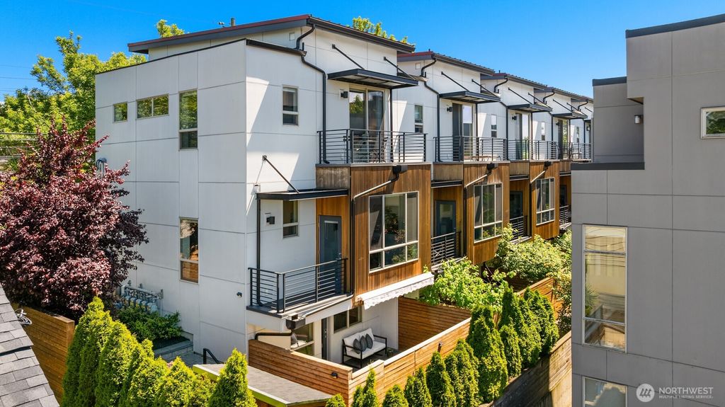 Photo of 111 Martin Luther King Jr Way, Seattle, WA 98122 (MLS # 2390364)