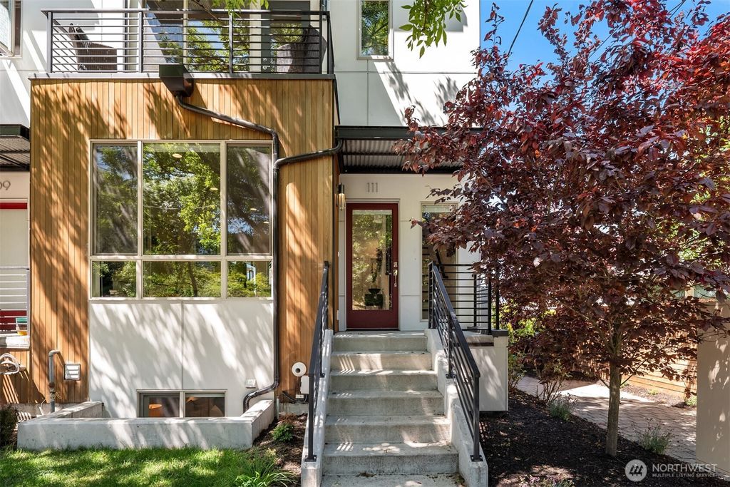 Photo of 111 Martin Luther King Jr Way, Seattle, WA 98122 (MLS # 2390364)