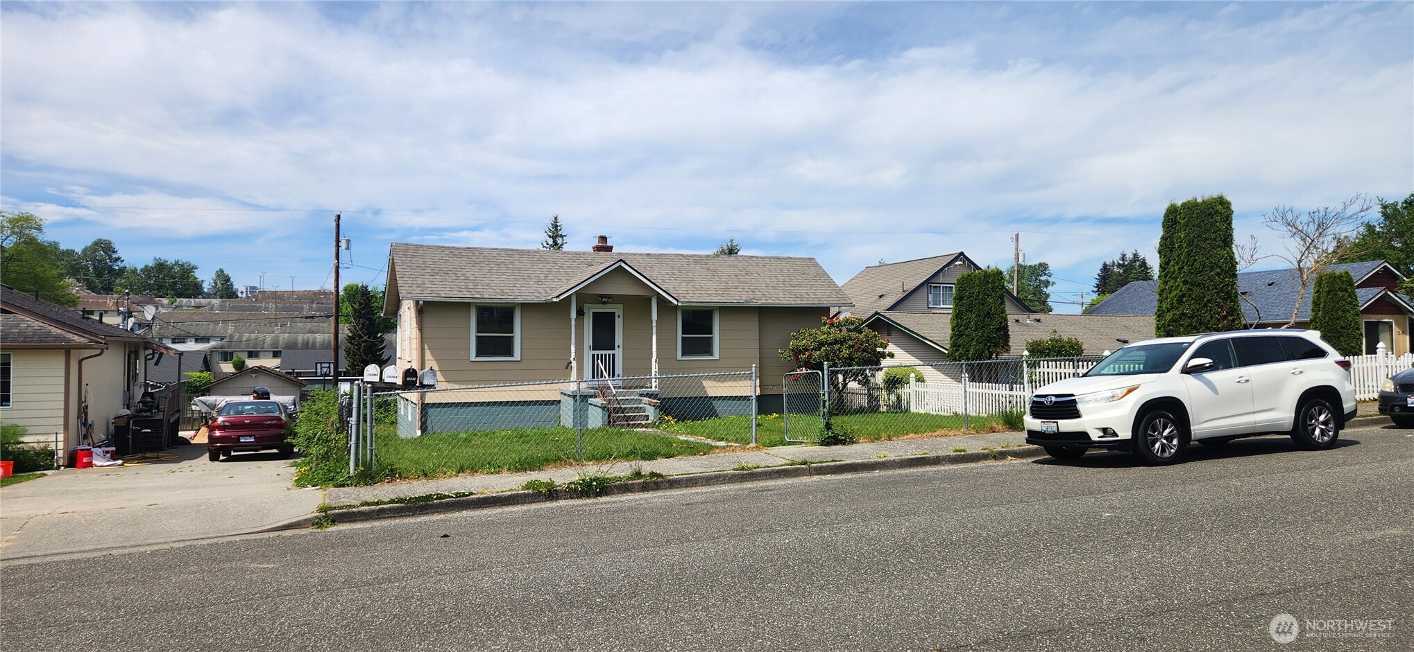 1224 Maple Street