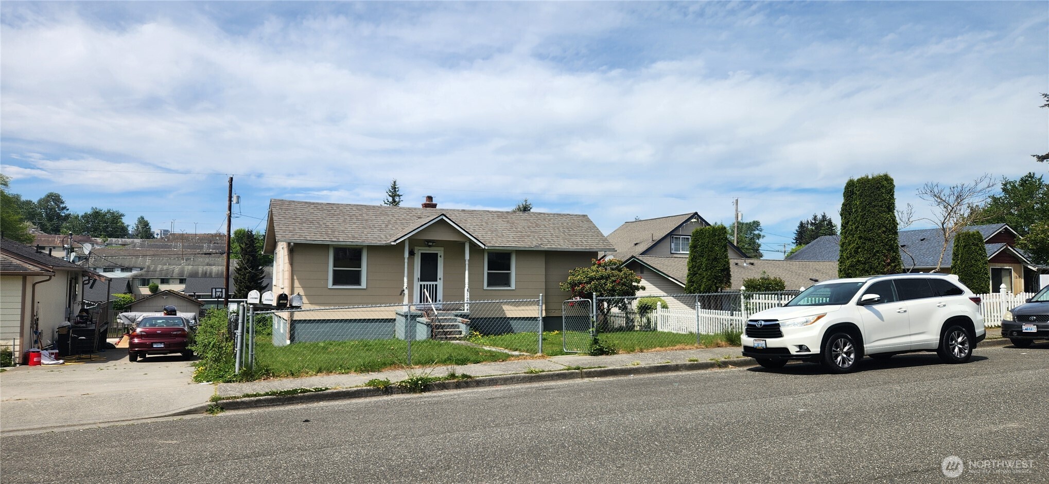 1224 Maple Street