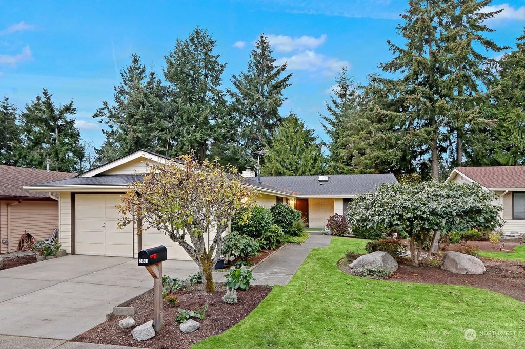 Photo of 24501 13th Avenue S, Des Moines, WA 98198 (MLS # 2019106)