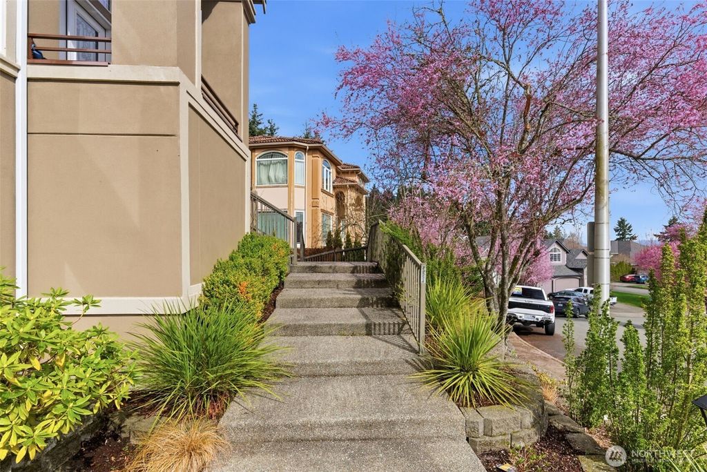 Photo of 1313 V Street NW, Auburn, WA 98001 (MLS # 2497018)